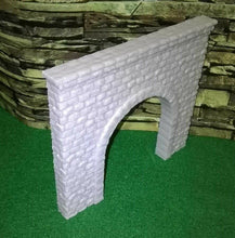 Load image into Gallery viewer, Stonework Railway Tunnel Single Track N Gauge Model Train Portal Retaining Walls
