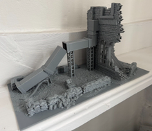 Load image into Gallery viewer, 28mm Damaged Industrial Factory Warehouse Wargaming Building Terrain Ruins