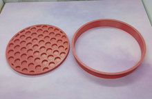 Load image into Gallery viewer, Spotty Circular Cookie Cutter 3D Printed Biscuit Stamp Fondant Icing Cake Decor