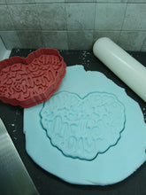 Load image into Gallery viewer, Happy Mothers Day Heart Shape Cookie Cutter 3DPrinted Biscuit Stamp Fondant