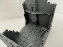 Load image into Gallery viewer, Destroyed 2 Storey Terraced House Ruins Wargaming Building 28mm