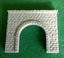 Load image into Gallery viewer, Stonework Railway Tunnel Single Track N Gauge Model Train Portal Retaining Walls
