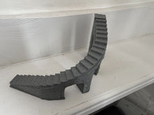 Load image into Gallery viewer, 28mm Wargaming Style Stairs to Nowhere Steps Arches Underneath Left or Right