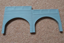 Load image into Gallery viewer, OO Gauge Model Railway Brick Arch Underpass Support Wall For Walkways Roads
