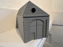 Load image into Gallery viewer, Industrial Storage Warehouse Kit Removable Roof Wargaming Building 28mm