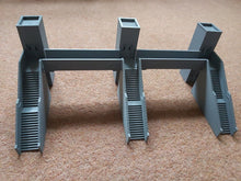 Load image into Gallery viewer, N Gauge Model Railway Station Platform Footbridge with Lifts Double Walkway