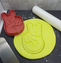 Load image into Gallery viewer, Peace Sign Cookie Cutter 3D Printed Biscuit Stamp Fondant Cake Decoration