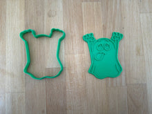 Load image into Gallery viewer, Halloween 3D Printed Cookie Cutter Set of 6 Ghost Pumpkin Bat Stamp Baking Shape