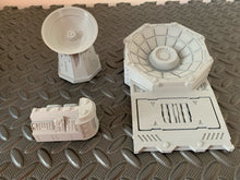 Load image into Gallery viewer, Radio Satellite Tech Scatter Pack Supply Depot Wargaming Sci-Fi 28mm 3D Printed