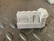 Load image into Gallery viewer, Radio Satellite Tech Scatter Pack Supply Depot Wargaming Sci-Fi 28mm 3D Printed
