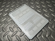 Load image into Gallery viewer, Reptile Scales Armour Dry Brush Texture Palette for Miniature Painting Unprimed