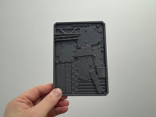 Load image into Gallery viewer, Scrap Metal Plates Dry Brush Texture Palette for Miniature Painting - Unprimed