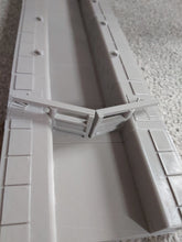 Load image into Gallery viewer, OO Gauge Model Railway Canal Lock Scenery Kit Modular Lock Gates Narrowboat