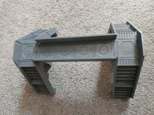 Load image into Gallery viewer, Modular Stairs Walkway System 28mm Wargame Cyberpunk Platform Steps Scenery Wargaming