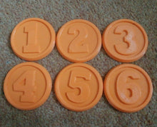Load image into Gallery viewer, Warhammer 40k Style Objective Markers Bold Number Circular Colour Choice 40mm