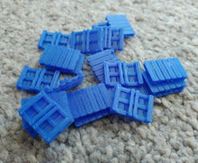 Load image into Gallery viewer, Blue Chep Pallets Model Railway Scenery 00 Gauge Euro Pallet Ready Made 24 Pack