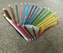 Load image into Gallery viewer, Spiral Pencil Holder Desktop Pencil Storage Decorative Stationery Holder Crown