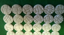 Load image into Gallery viewer, 36 x 25mm Wargame Warhammer Style Bases in Cobblestone Effect Several Patterns