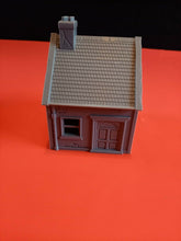 Load image into Gallery viewer, Urban House Modern Warfare Warhammer Wargame Style Building 28mm