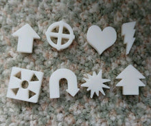 Load image into Gallery viewer, Warhammer 40K Kill Team Tokens Tactic Shaped Tokens x80 Pick Your Colour