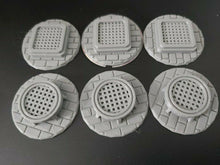 Load image into Gallery viewer, 28mm Bolt Action Style Sewer Access Markers Troops Emerging Man Hole Points x 6