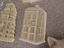 Load image into Gallery viewer, Tardis Doctor Who 3D Printed Cookie Cutter Stamp Baking Biscuit Shape Tool