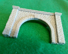 Load image into Gallery viewer, Twin Track Tunnel Portal N Gauge Model Train Portal Entrance Stonework Effect