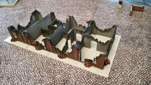 Load image into Gallery viewer, Destroyed Ruins English Terraced House Wargaming Building 28mm Interlocking