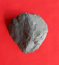 Load image into Gallery viewer, Boulders Rocks 28mm Wargame Role Play Scenery Objective 3D Printed 5 Styles