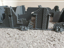 Load image into Gallery viewer, Destroyed Ruins English Terraced House Wargaming Building 28mm Interlocking