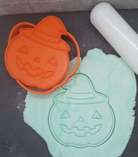 Load image into Gallery viewer, Jack O'Lantern with Hat Pumpkin Cookie Cutter 3D Printed Biscuit Stamp Fondant
