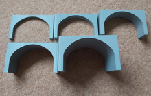 Load image into Gallery viewer, OO Gauge Model Railway Brick Arch Underpass Support Wall For Walkways Roads
