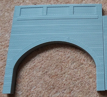 Load image into Gallery viewer, OO Gauge Model Railway Brick Arch Underpass Support Wall For Walkways Roads
