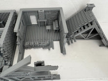 Load image into Gallery viewer, Destroyed Farmhouse Field HQ Command Centre Ruins Wargaming Building 28mm
