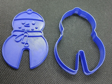 Load image into Gallery viewer, Snowman Mug Hugger Topper Cookie Cutter 3D Printed Biscuit Stamp Fondant5
