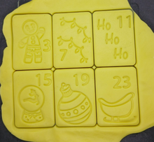 Load image into Gallery viewer, Advent Calendar 24 Christmas Cookie Cutter Set 3D Printed Biscuit Stamp Fondant17
