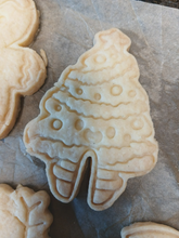 Load image into Gallery viewer, Christmas Tree Mug Hugger Topper Cookie Cutter 3D Printed Biscuit Stamp Fondant2
