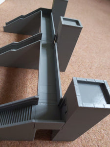 N Gauge Model Railway Station Platform Footbridge with Lifts Double Walkway