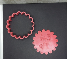 Load image into Gallery viewer, Eat Me Cookie Cutter 3D Printed Biscuit Stamp Fondant Alice in Wonderland Cake
