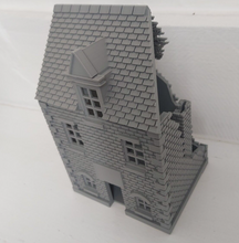 Load image into Gallery viewer, Small Ruined Town House Tabletop Terrain Wargaming Buildings 28mm
