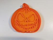 Load image into Gallery viewer, Pumpkin Halloween 3DPrinted Cookie Cutter and Stamp Spooky Baking Tool
