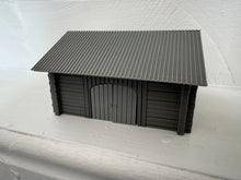 Load image into Gallery viewer, Rural Timber Storage Warehouse Kit Pack Removable Roof Wargaming Building 28mm
