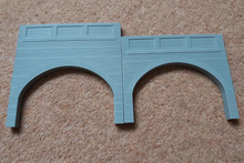 Load image into Gallery viewer, OO Gauge Model Railway Brick Arch Underpass Support Wall For Walkways Roads
