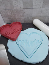 Load image into Gallery viewer, Mum Heart Shaped Cookie Cutter 3D Printed Biscuit Stamp Fondant Mothers Day
