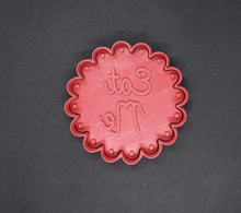 Load image into Gallery viewer, Eat Me Cookie Cutter 3D Printed Biscuit Stamp Fondant Alice in Wonderland Cake
