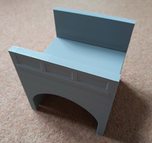 Load image into Gallery viewer, OO Gauge Model Railway Brick Arch Underpass Support Wall For Walkways Roads
