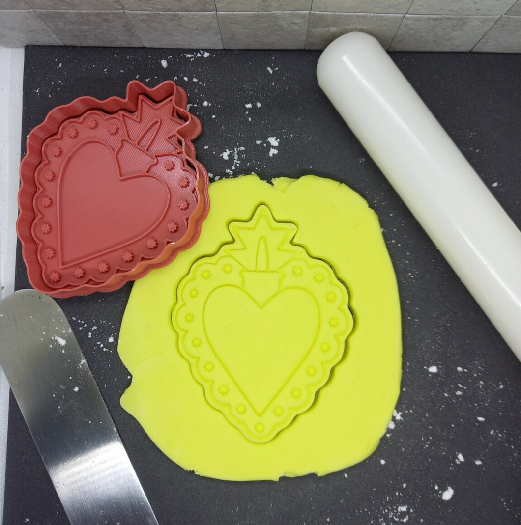 Patterned Heart with Crown Cookie Cutter 3D Printed Biscuit Stamp Fondant Icing