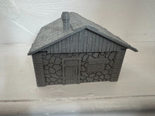 Load image into Gallery viewer, Rural Stone Farmhouse Removable Roof Wargaming Building 28mm
