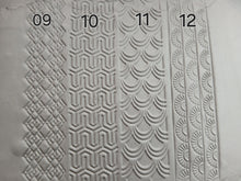 Load image into Gallery viewer, 133
