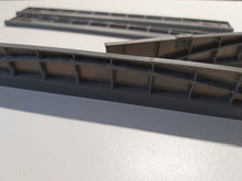 Load image into Gallery viewer, 4 x 190mm Long Bridge Girder Arched Sides Model Railway Track Bridge OO Gauge
